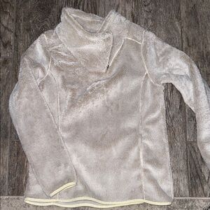 St. John’s Bay Cozy Cream Women's Sweater Medium